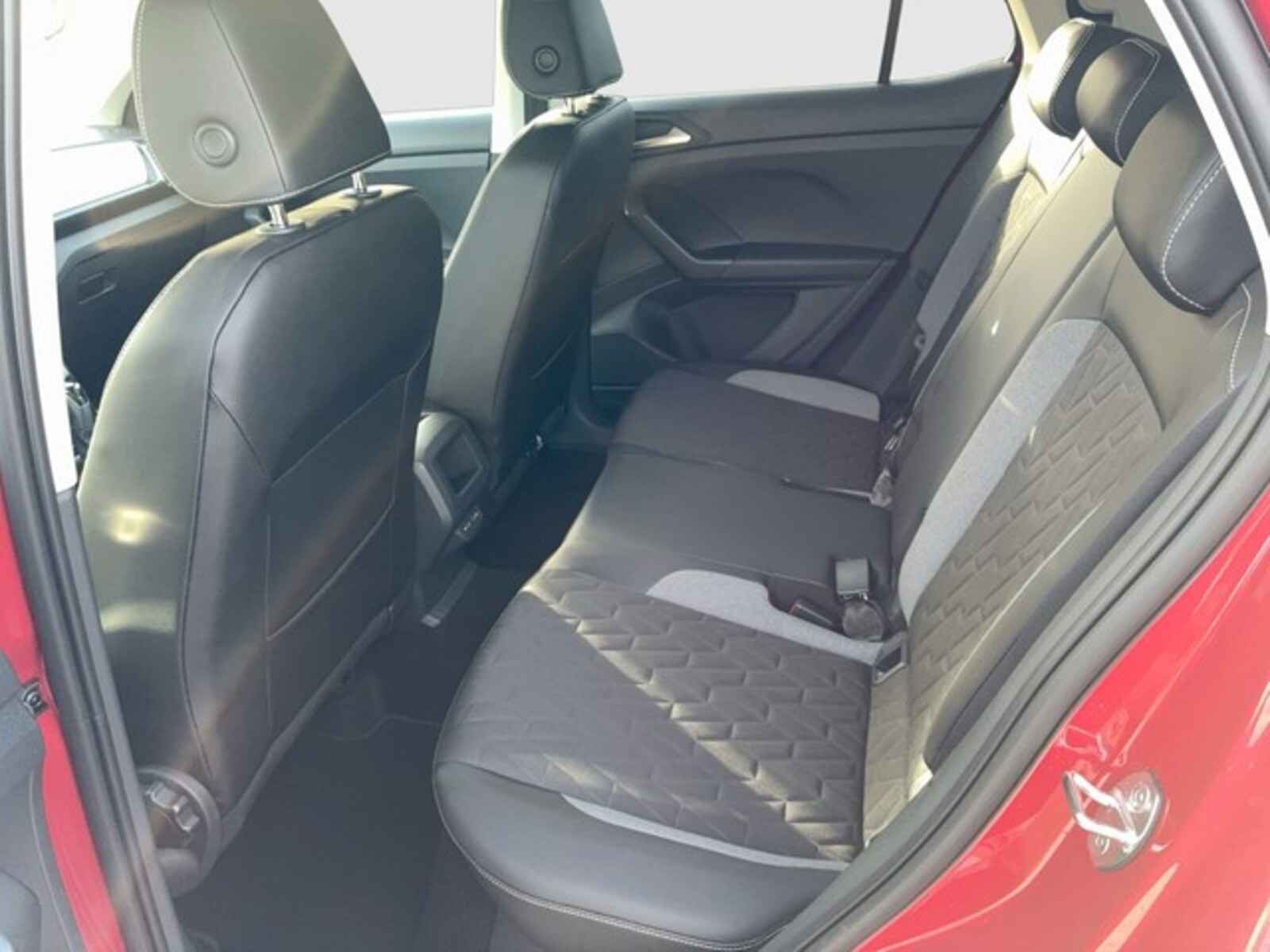 Volkswagen T-Cross – Bild 13