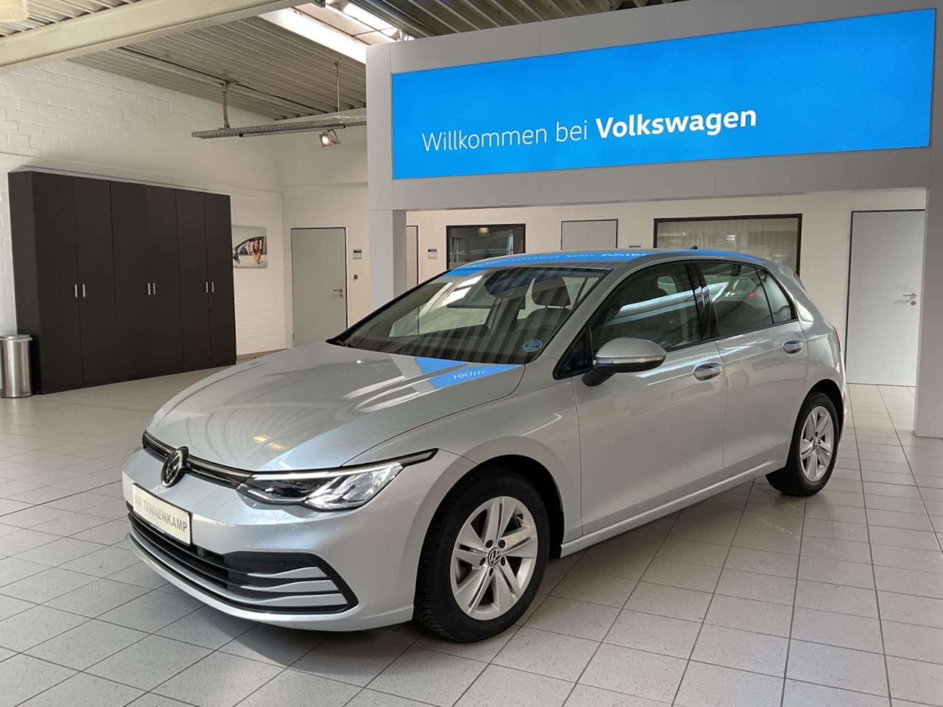 Volkswagen Golf Life