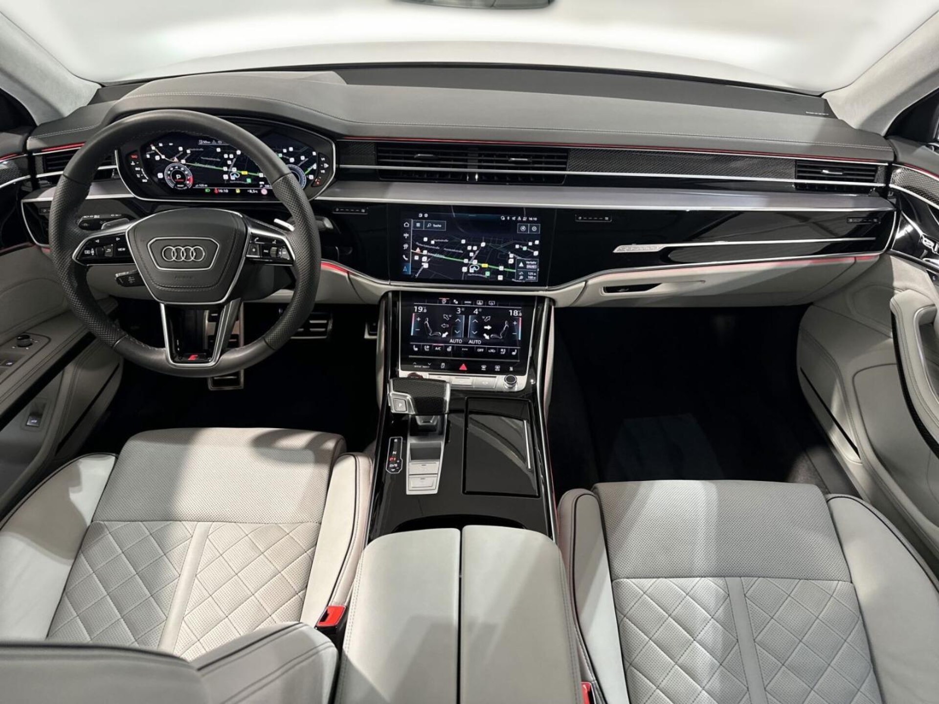 Audi S8