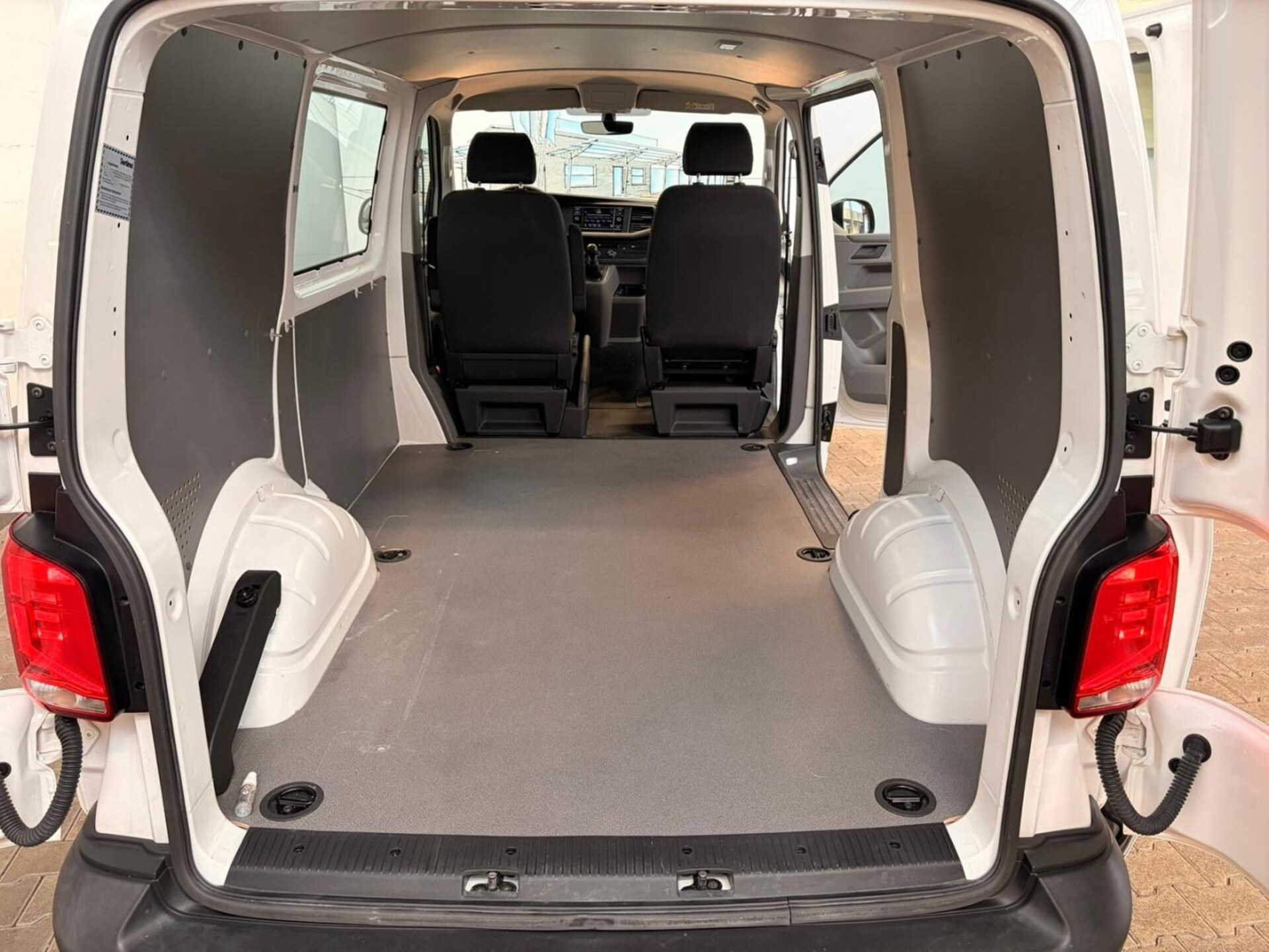 Volkswagen T6.1 Transporter Kasten kurzer Radstand EcoProfi