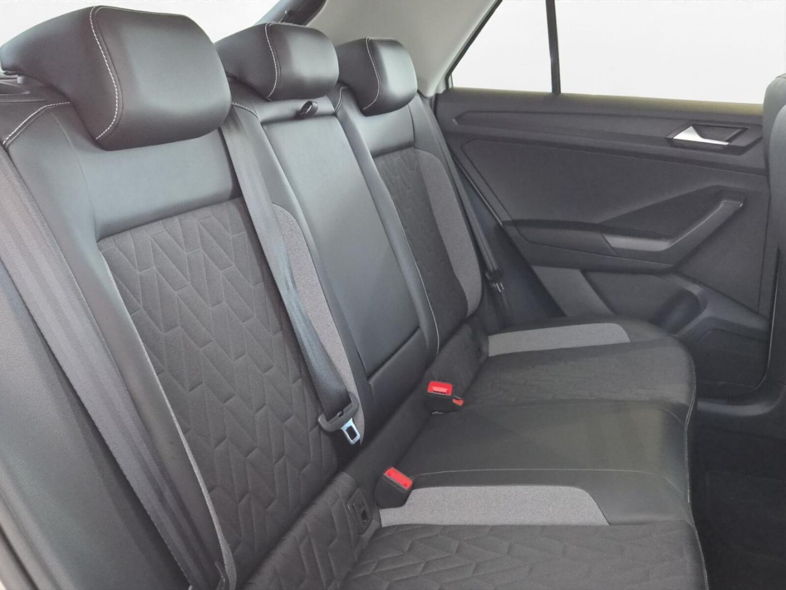 Volkswagen T-Roc – Bild 11