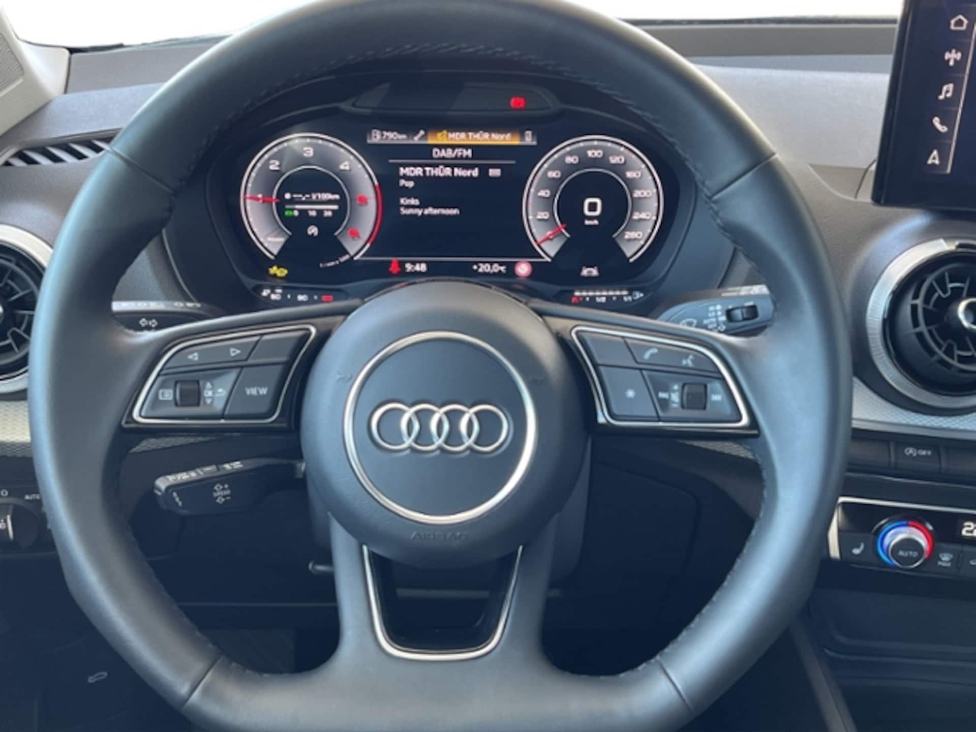 Audi Q2 S line