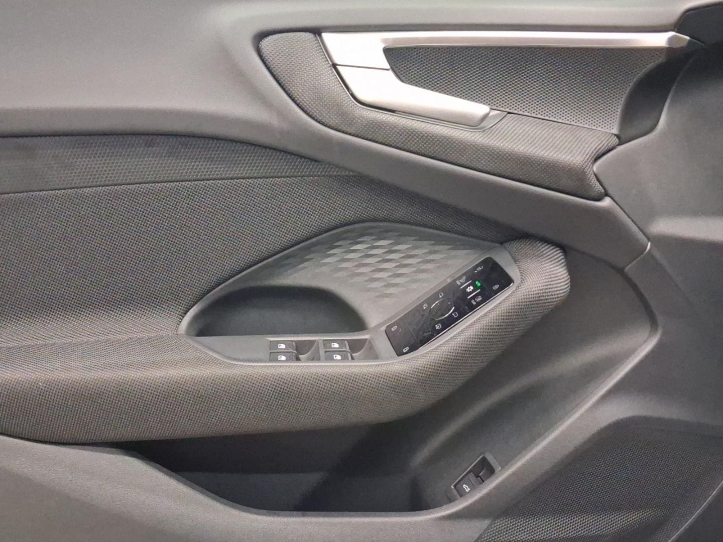 Bild über Audi A5 Avant TFSI quattro S tronic - für weitere Informationen kontaktieren Sie den Audi Partner
