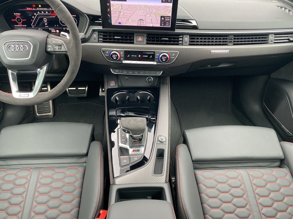 Image about Audi RS 4 Avant TFSI quattro tiptronic