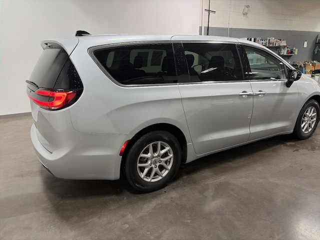 2024 Chrysler Pacifica