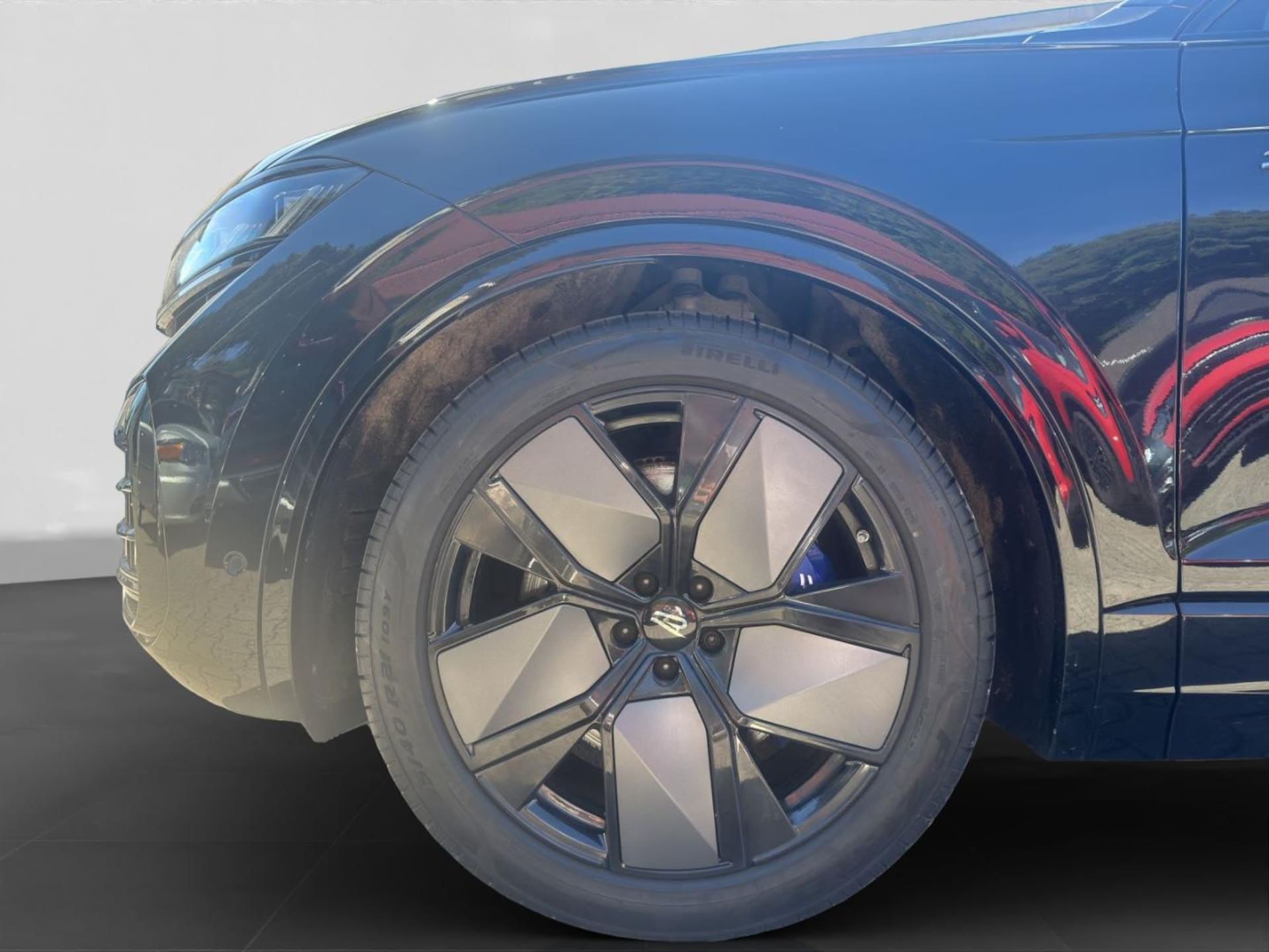 Volkswagen Touareg R