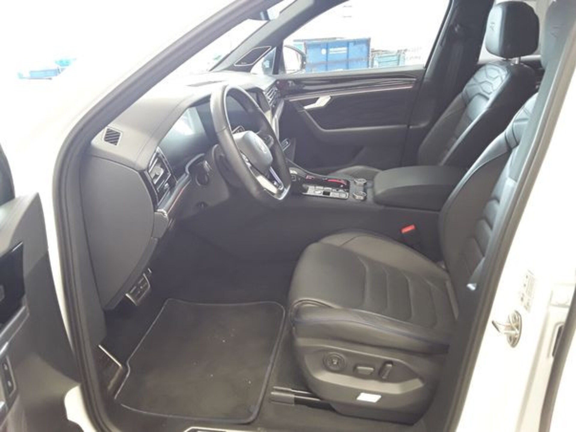Volkswagen Touareg R