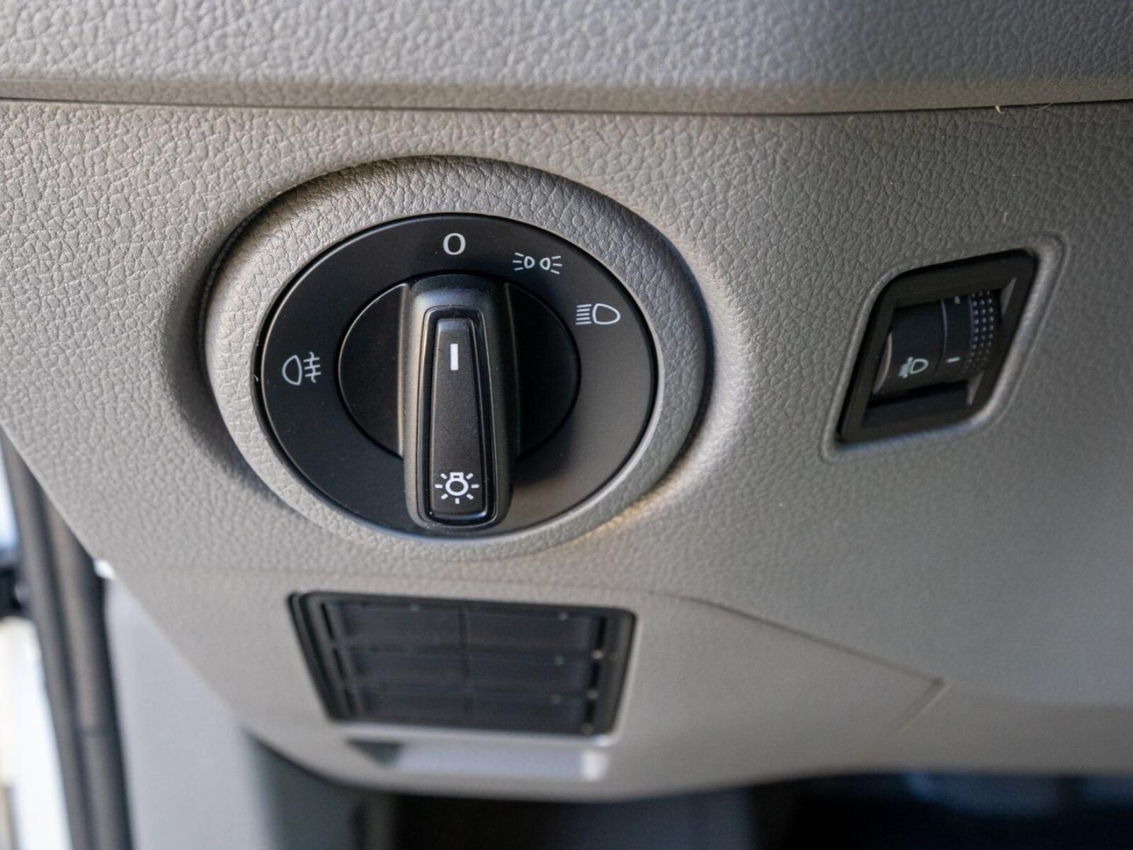 Volkswagen Crafter Kasten langer Radstand – Bild 16