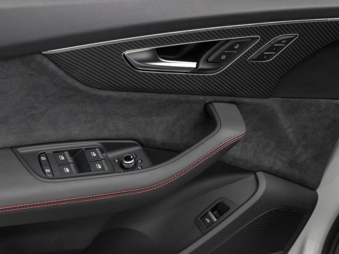 Image about Audi Q7 SUV S line 55 TFSI quattro tiptronic