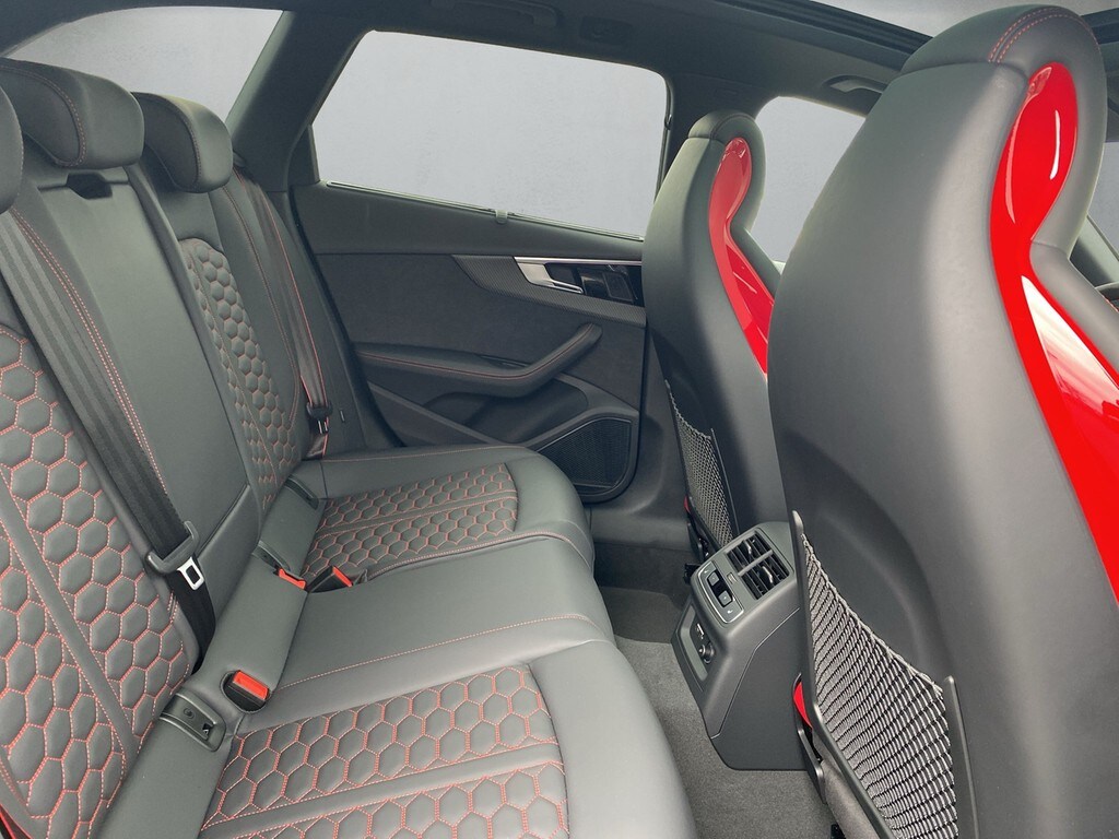 Image about Audi RS 4 Avant TFSI quattro tiptronic