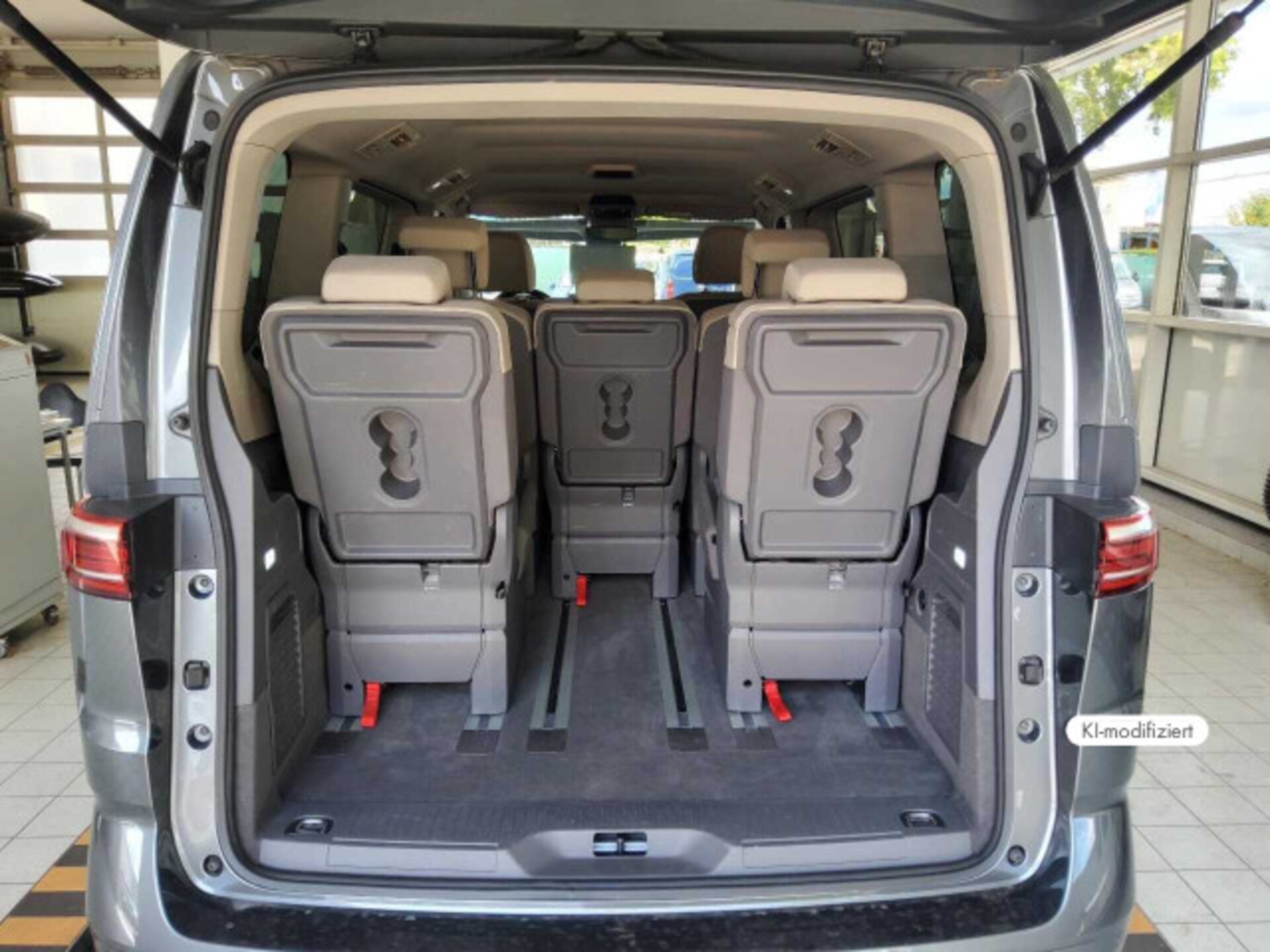 Volkswagen Multivan Basis-Modell