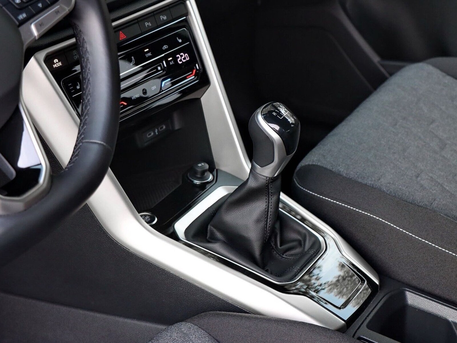 Volkswagen T-Roc – Bild 12