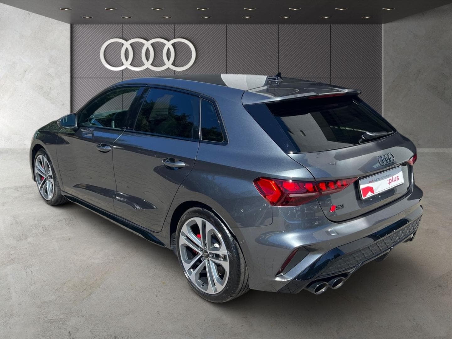 Bild über Audi S3 Sportback TFSI quattro S tronic - für weitere Informationen kontaktieren Sie den Audi Partner