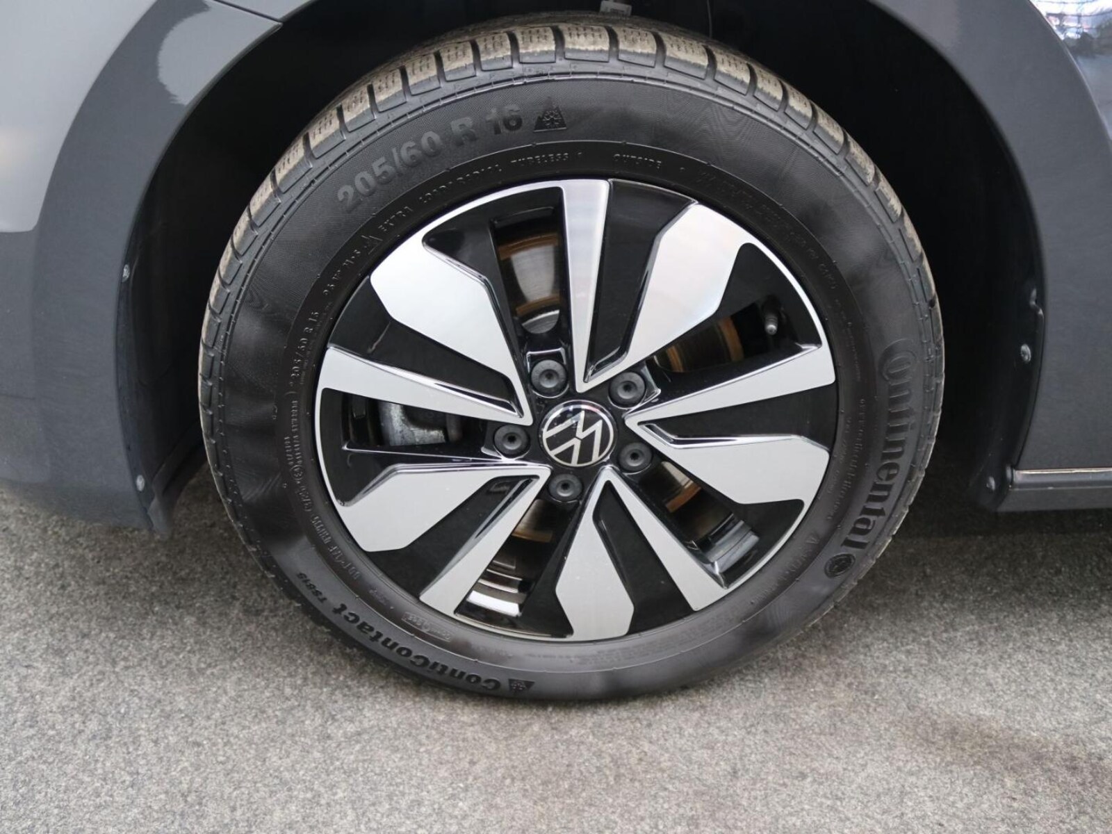 Volkswagen Touran – Bild 18