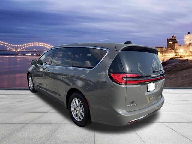 2025 Chrysler Pacifica