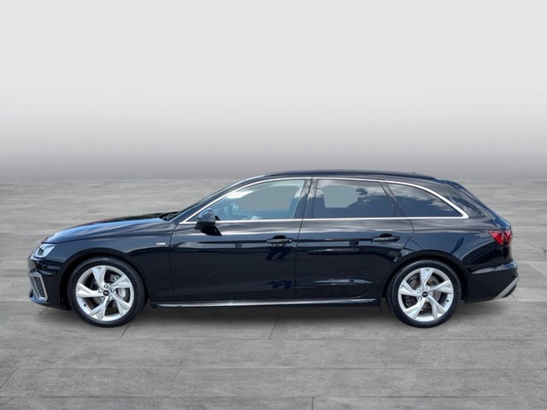 Audi A4 Avant S line
