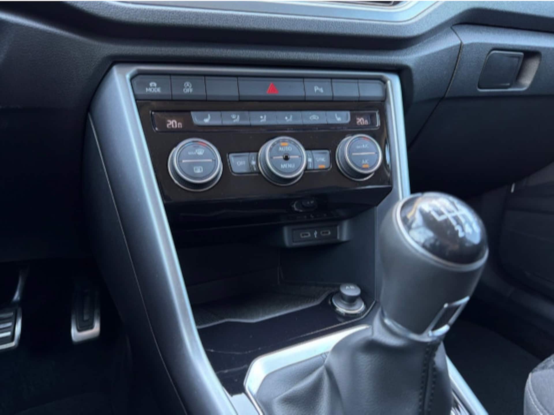 Volkswagen T-Roc Active
