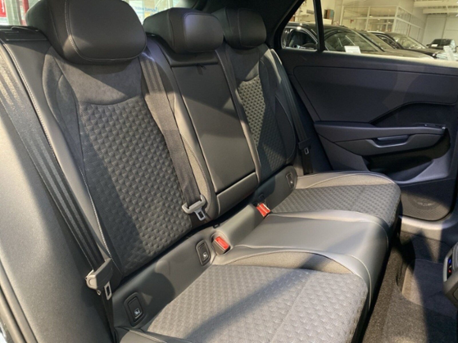 Volkswagen T-Roc – Bild 18