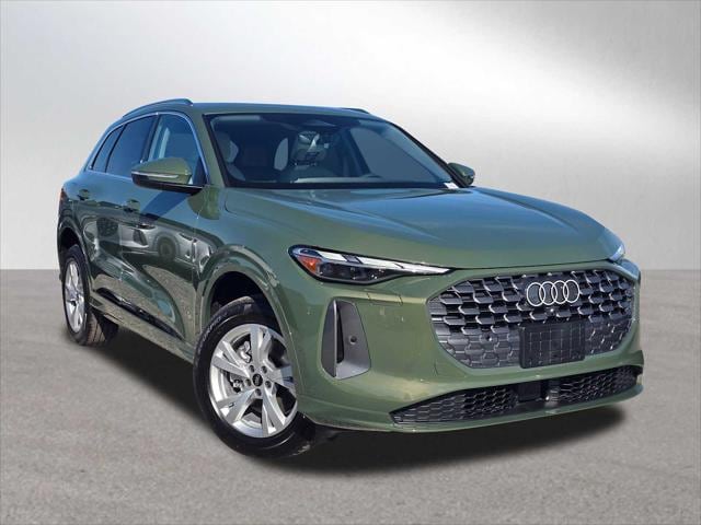 2025 Audi New Q5 Premium's photo