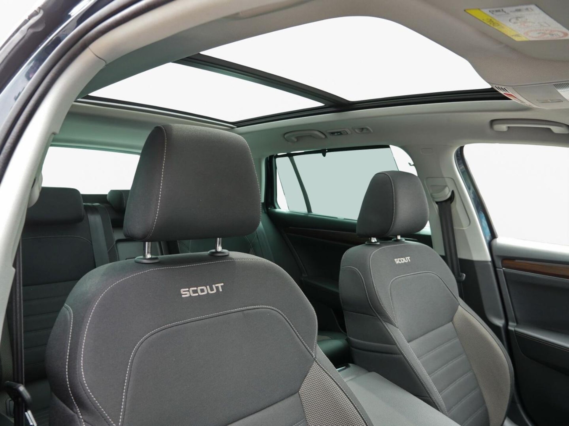 Skoda Superb Combi Scout