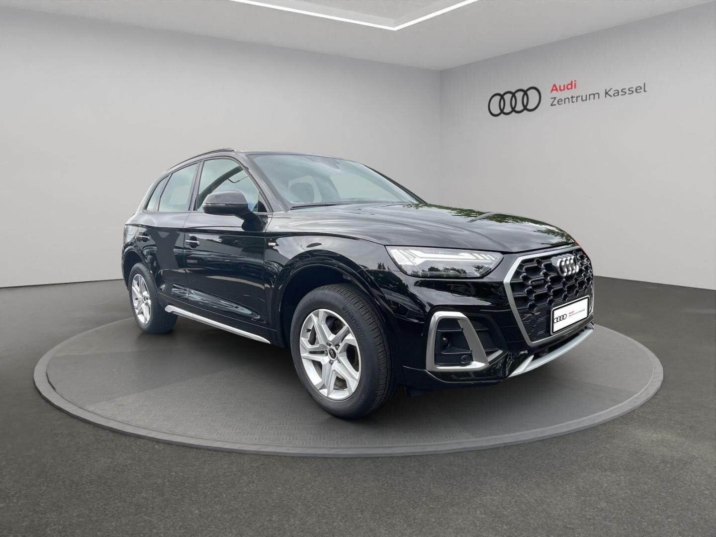 Bild über Audi Q5 40 TDI quattro 150 kW S tronic - für weitere Informationen kontaktieren Sie den Audi Partner