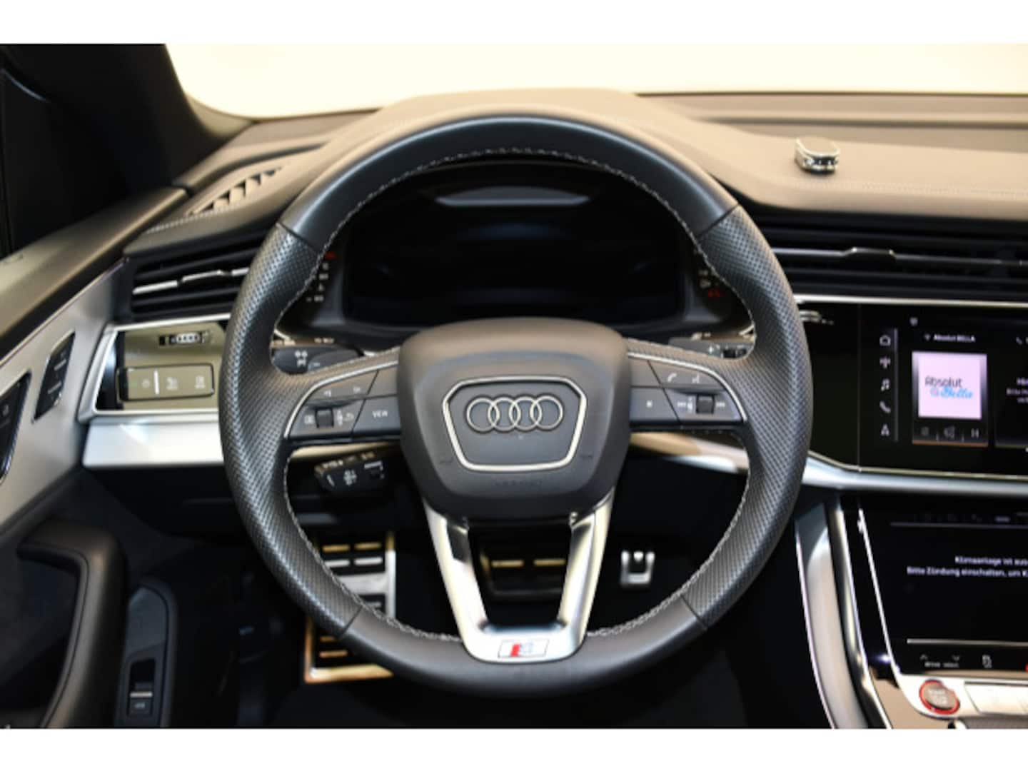 Bild über Audi SQ8 TFSI quattro tiptronic - für weitere Informationen kontaktieren Sie den Audi Partner