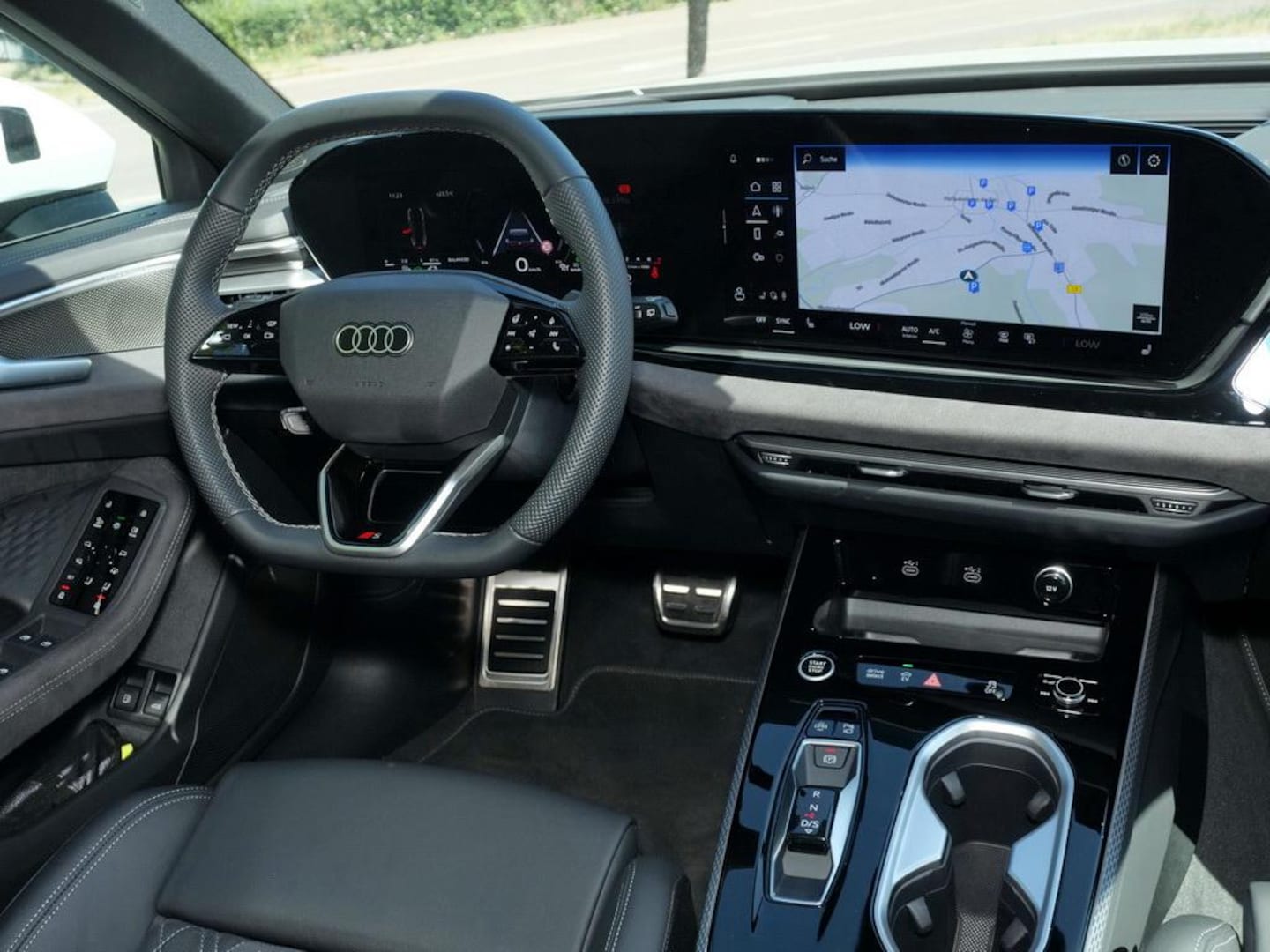 Bild über Audi A6 Avant e-hybrid e-hybrid quattro 220 kW S tronic - für weitere Informationen kontaktieren Sie den Audi Partner