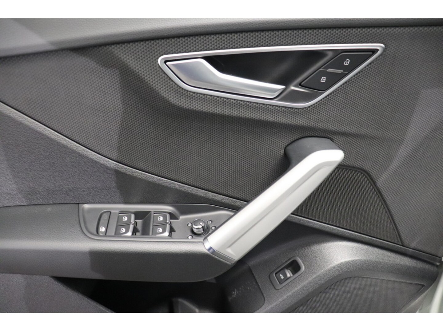 Bild über Audi Q2 S line 35 TFSI S tronic - für weitere Informationen kontaktieren Sie den Audi Partner