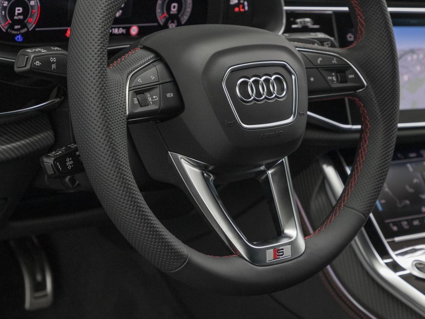 Image about Audi Q7 SUV S line 55 TFSI quattro tiptronic