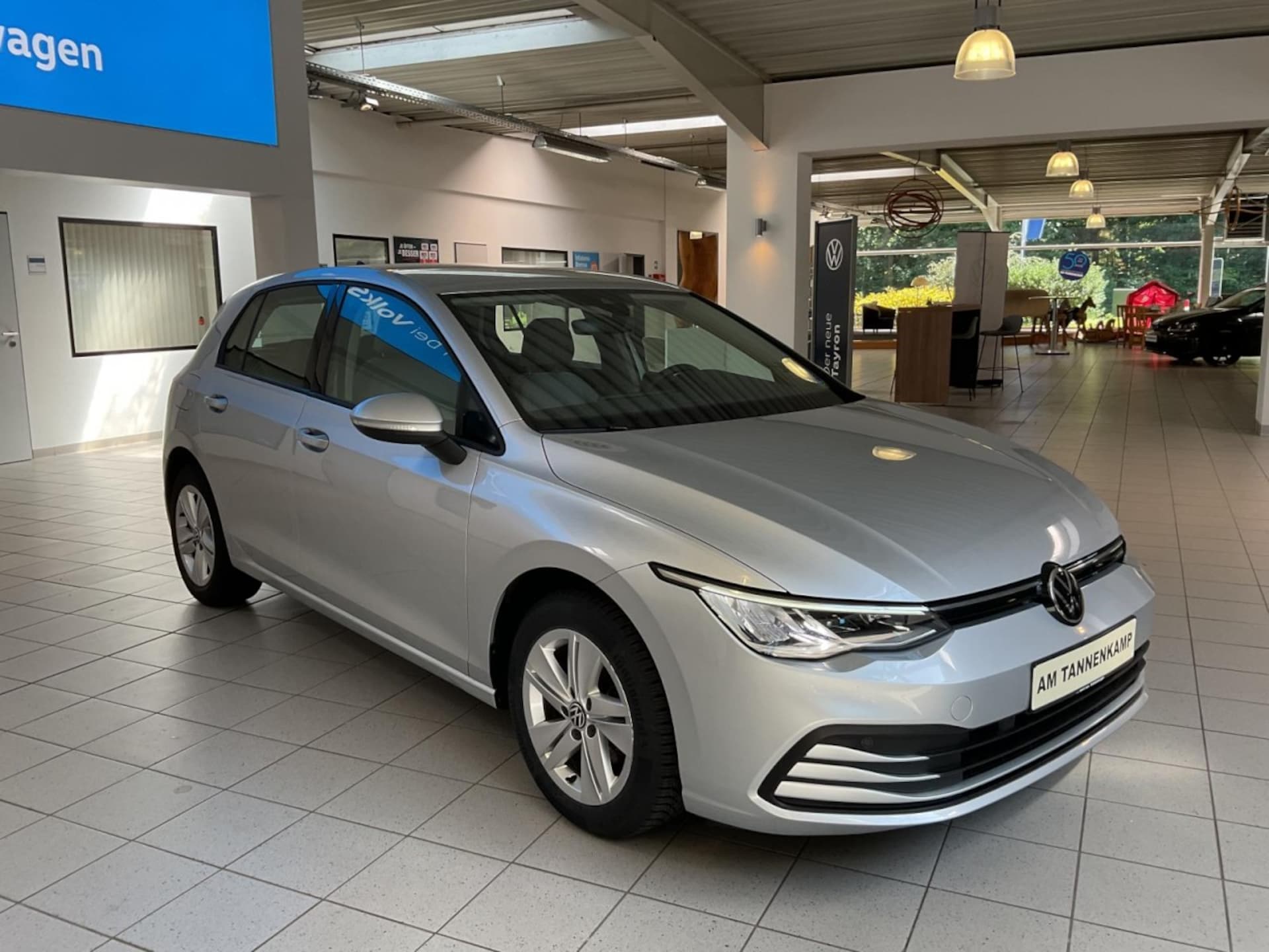 Volkswagen Golf Life