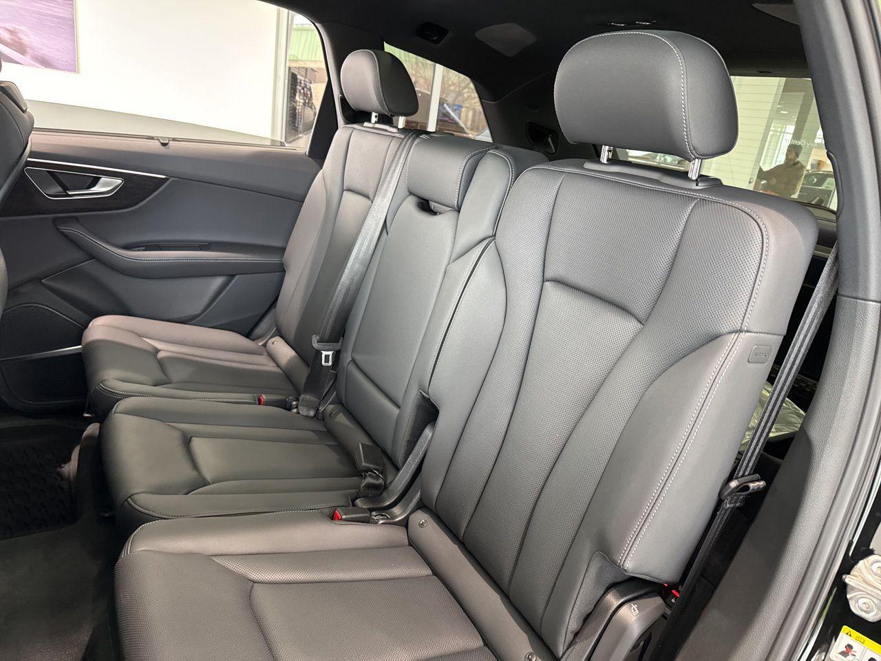 2026 Audi Q7 Premium Plus - Photo 41