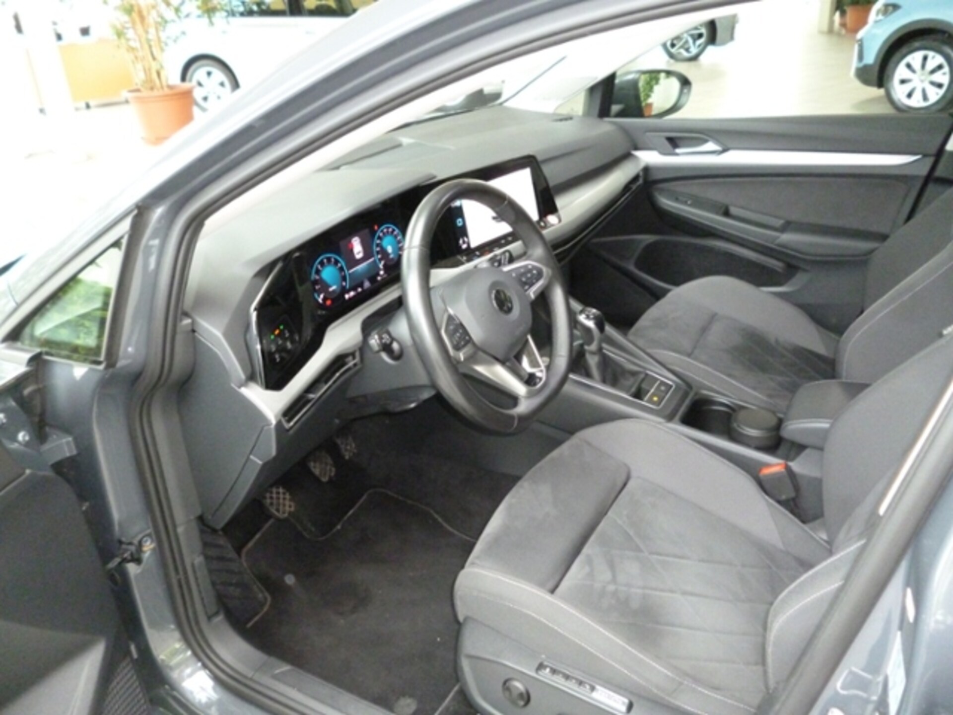 Volkswagen Golf Life