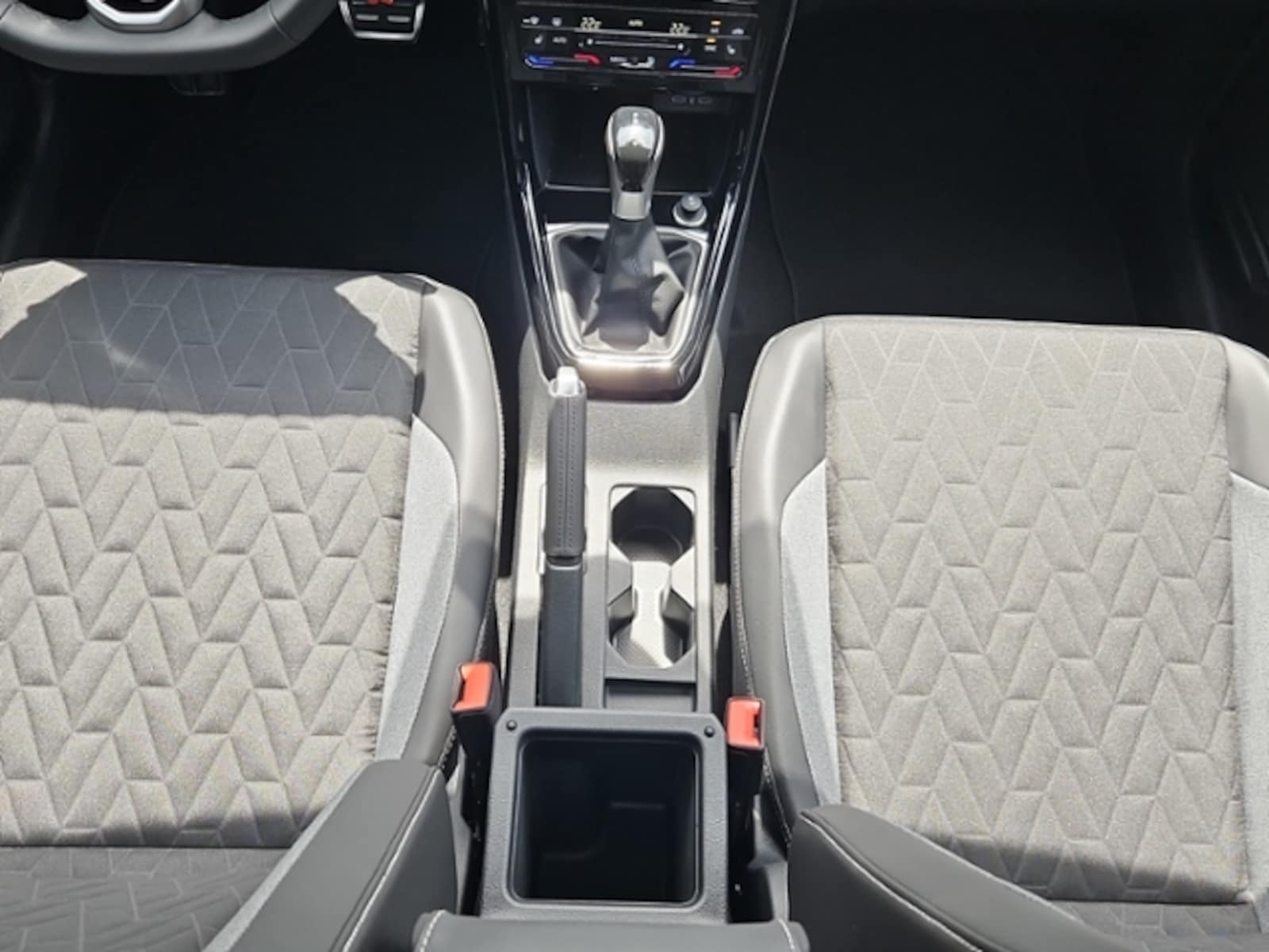 Volkswagen T-Cross – Bild 11