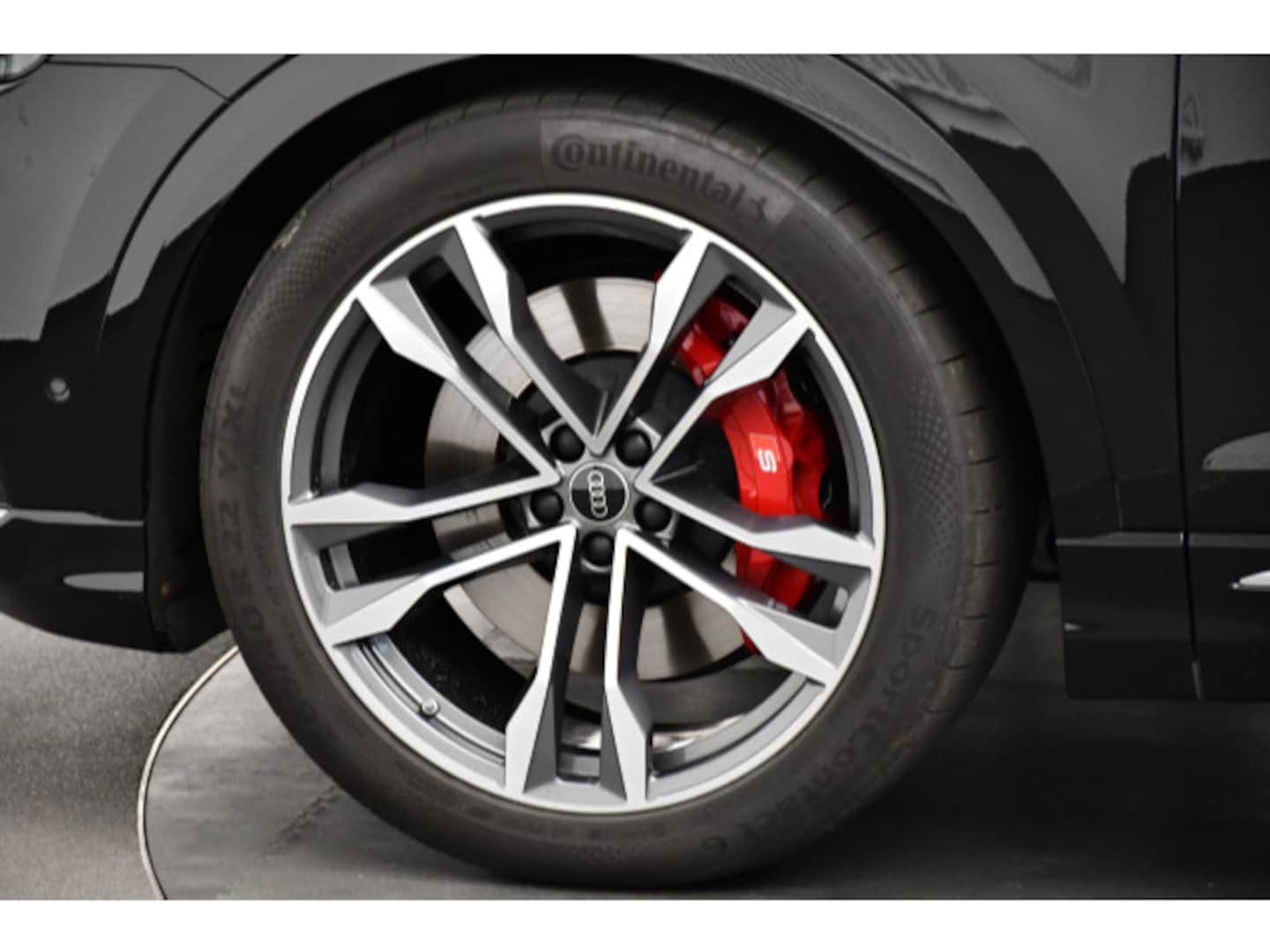 Bild über Audi SQ8 TFSI quattro tiptronic - für weitere Informationen kontaktieren Sie den Audi Partner