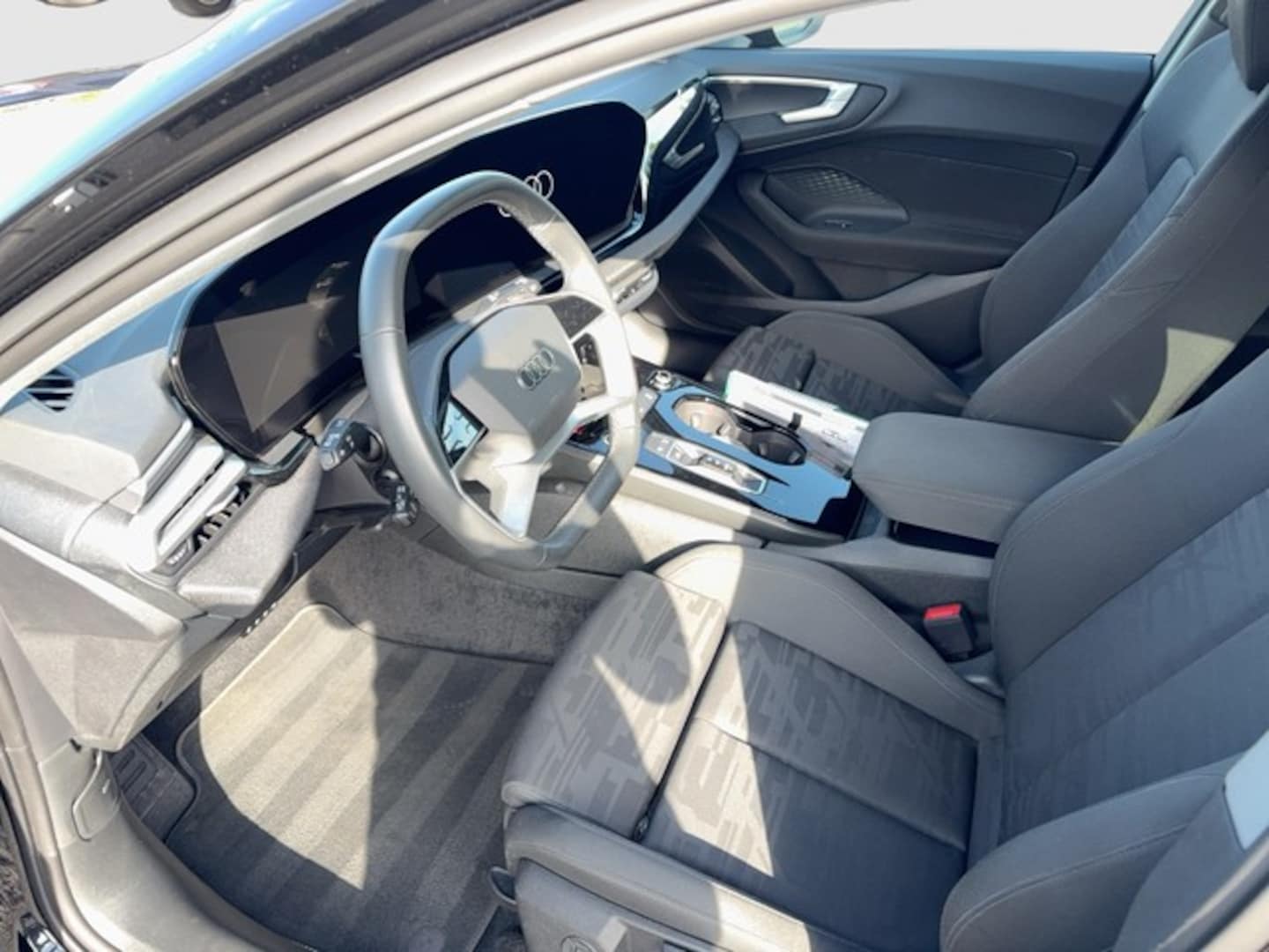 Bild über Audi A5 Avant TDI quattro 150 kW S tronic - für weitere Informationen kontaktieren Sie den Audi Partner