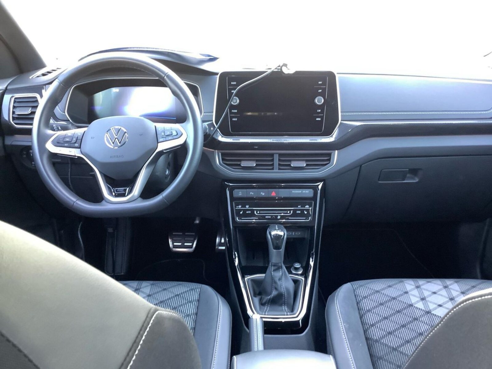 Volkswagen T-Cross – Bild 10