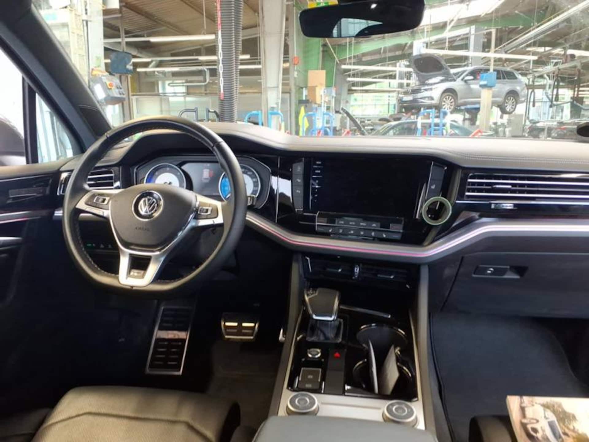 Volkswagen Touareg Basis-Modell