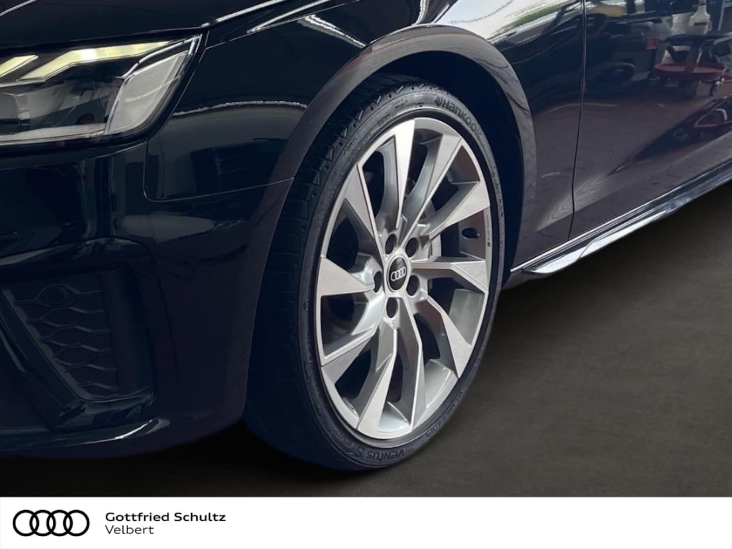 Bild über Audi A4 Avant S line 40 TFSI S tronic - für weitere Informationen kontaktieren Sie den Audi Partner