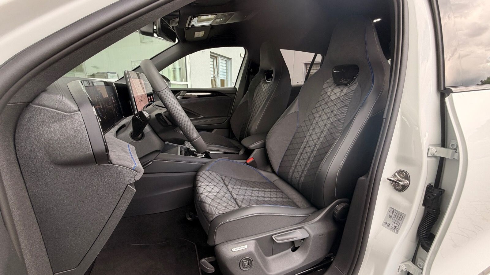 Volkswagen Tiguan – Bild 13