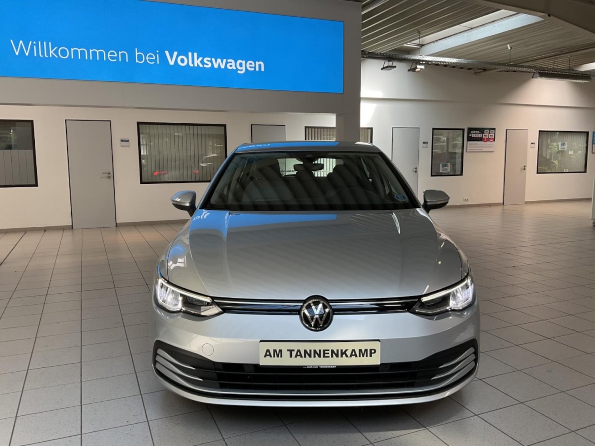 Volkswagen Golf Life