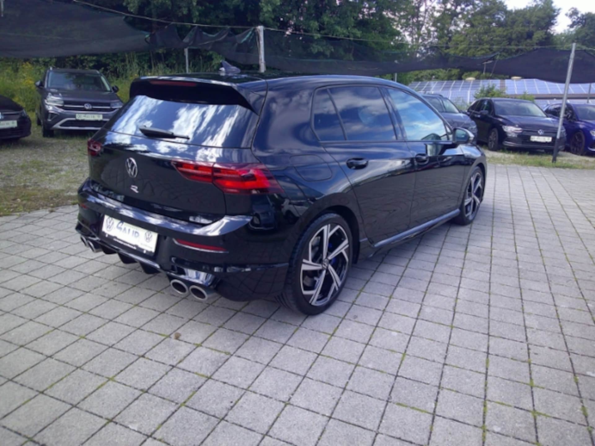 Volkswagen Golf R