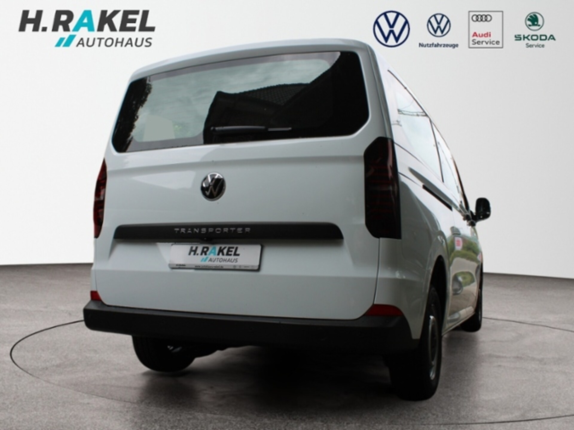 Volkswagen Transporter Kombi langer Radstand