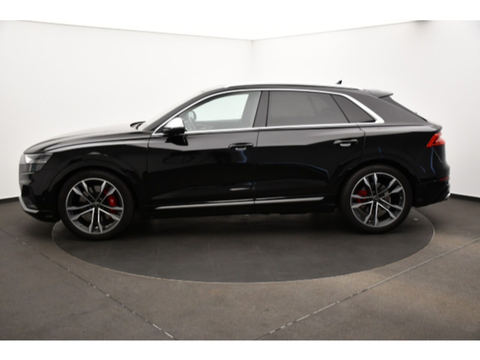Audi SQ8 – Bild 19