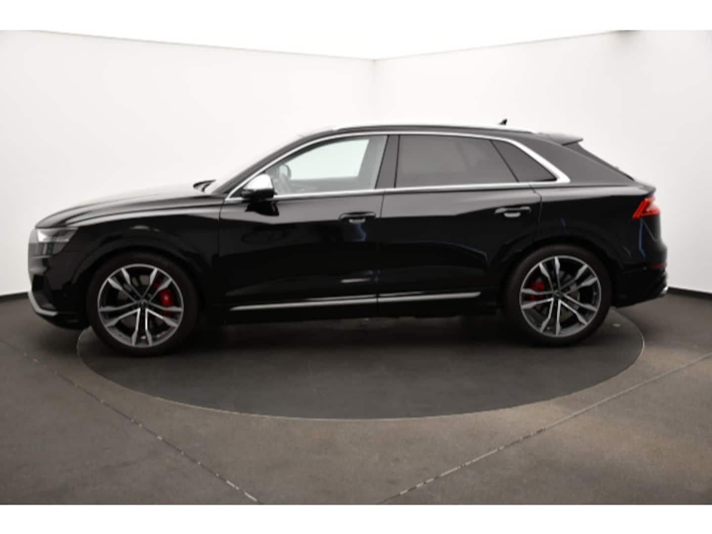 Bild über Audi SQ8 TFSI quattro tiptronic - für weitere Informationen kontaktieren Sie den Audi Partner