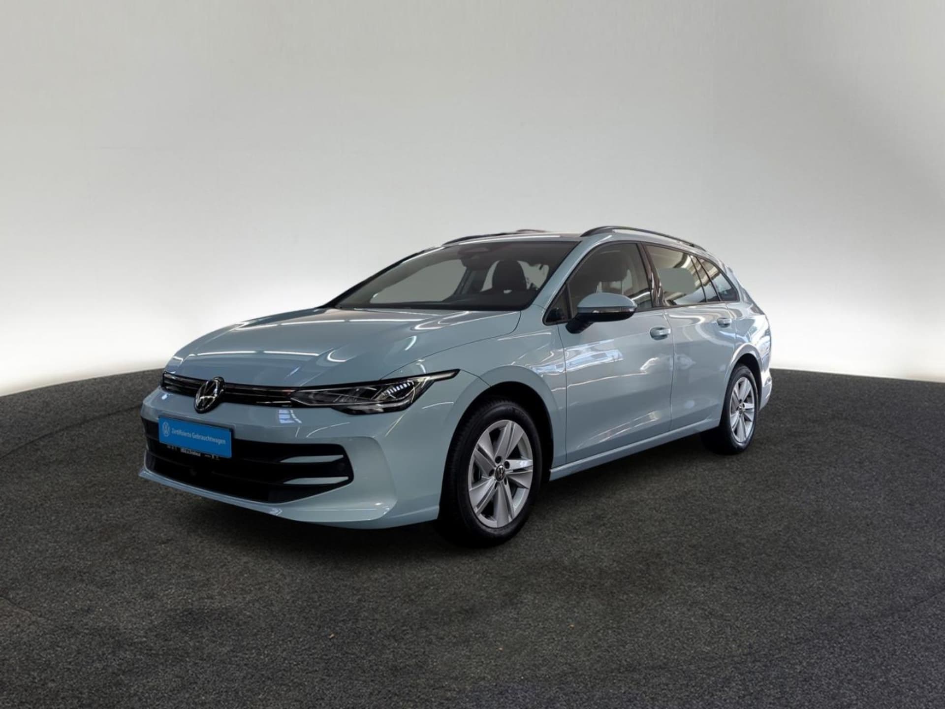 Volkswagen Golf Variant Life