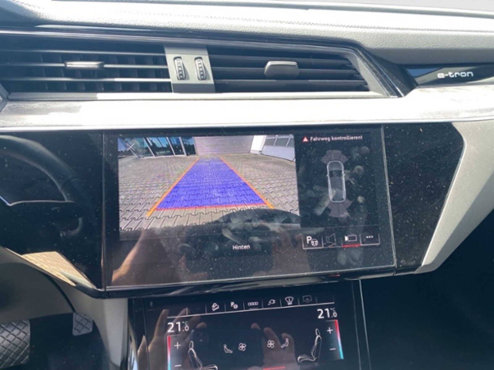 Audi Q8 e-tron – Bild 15