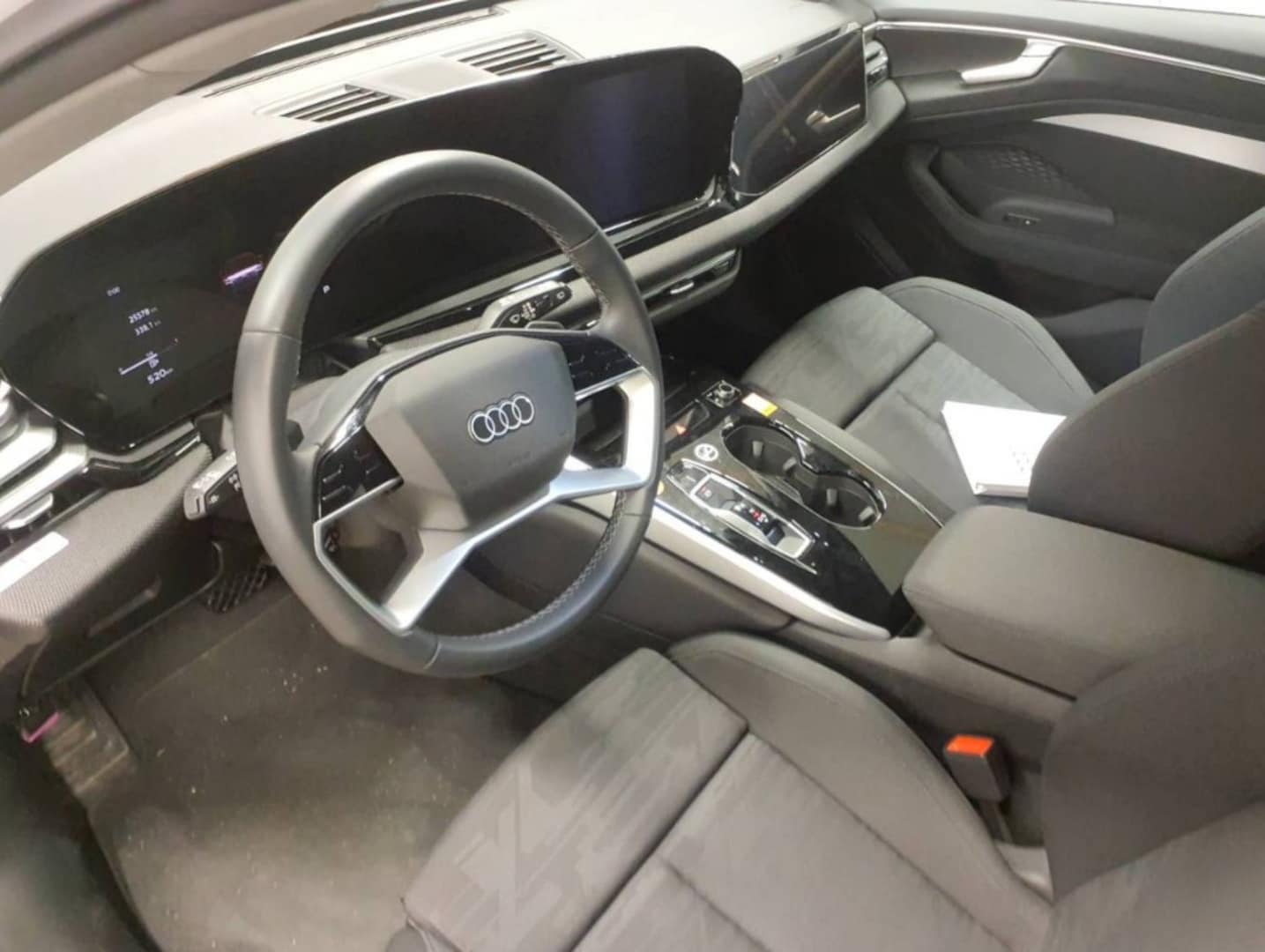 Bild über Audi A6 Avant TDI quattro 150 kW S tronic - für weitere Informationen kontaktieren Sie den Audi Partner