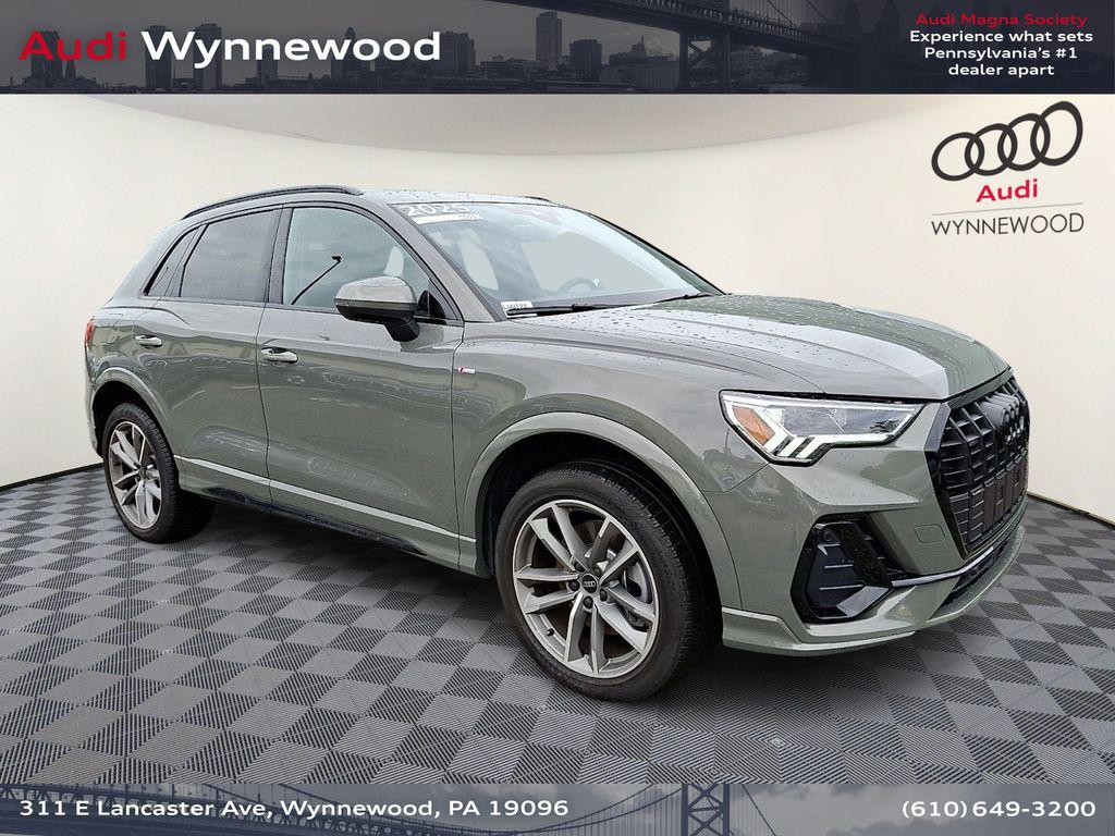 2025 Audi Q3 45 TFSI S Line Premium quattro's photo
