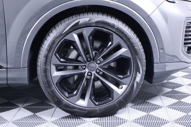 2026 Audi Q7 Premium Plus - Photo 12