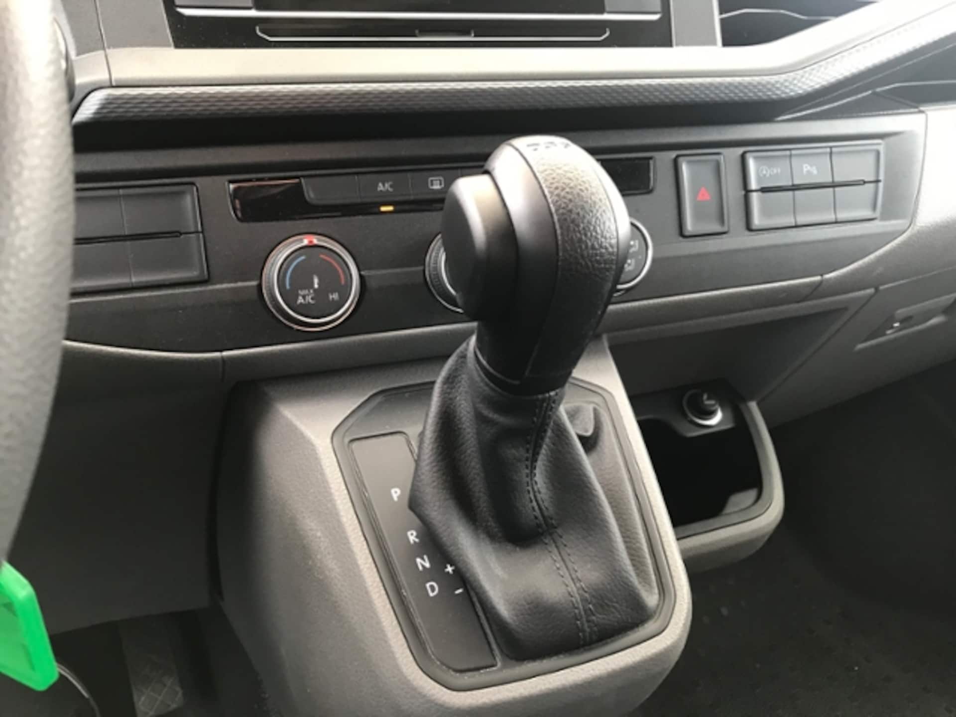 Volkswagen T6.1 Transporter Kombi kurzer Radstand